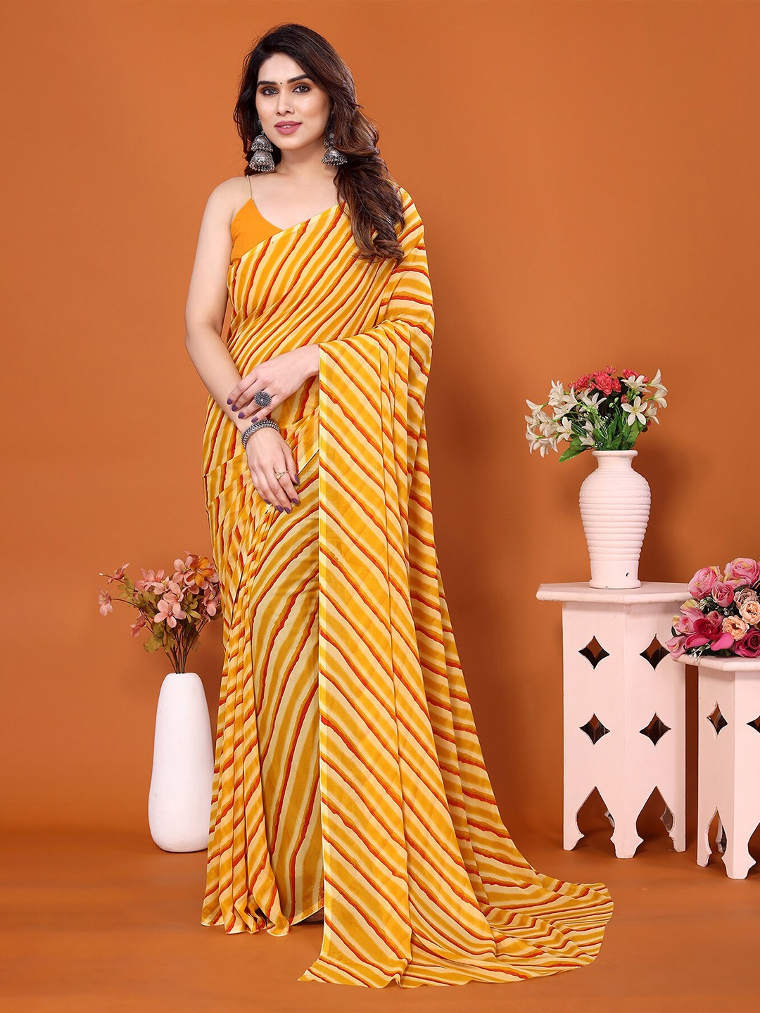 

ANAND SAREES Striped Saree, Yellow