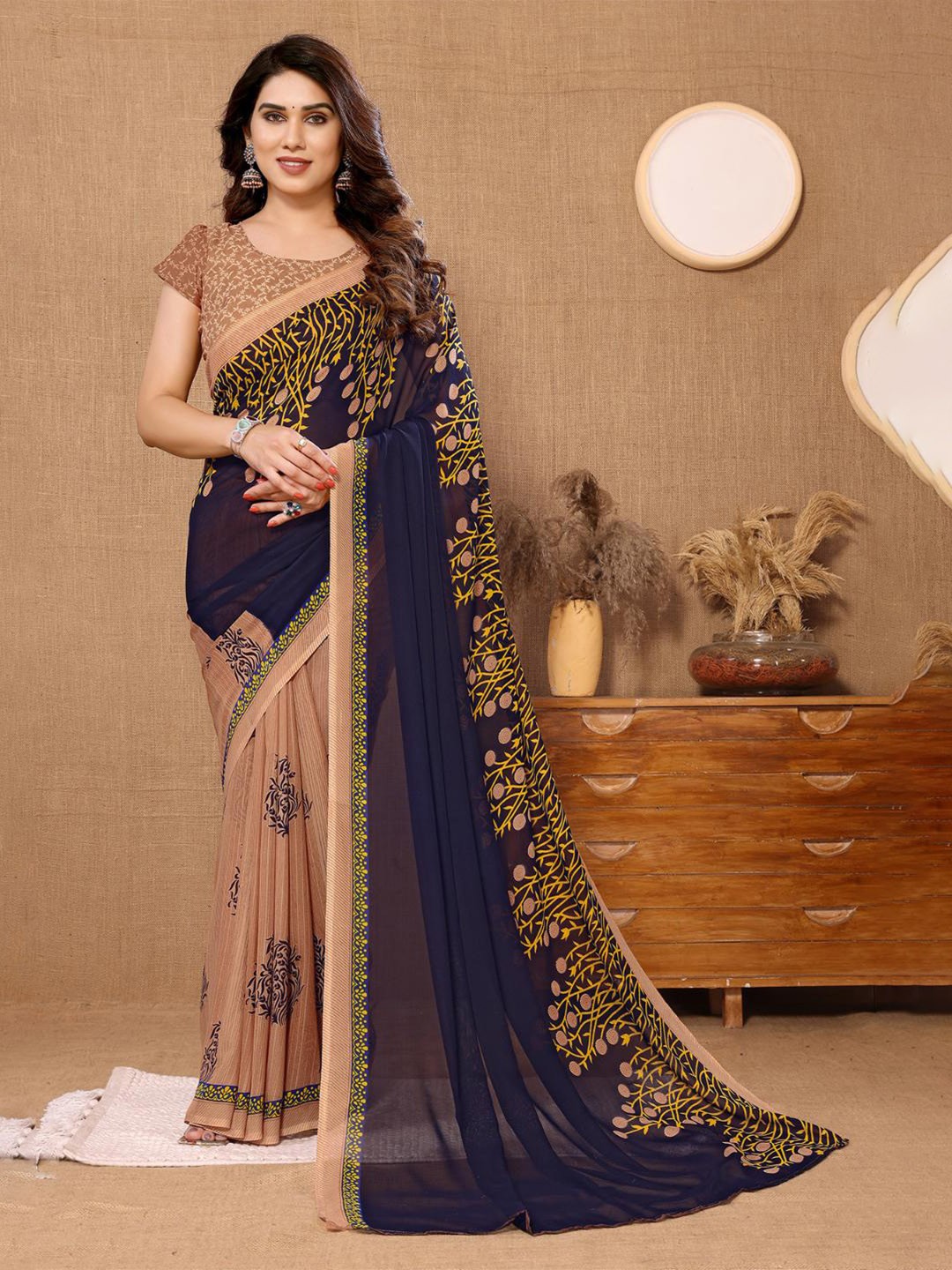 

Moda Rapido Floral Printed Saree, Beige
