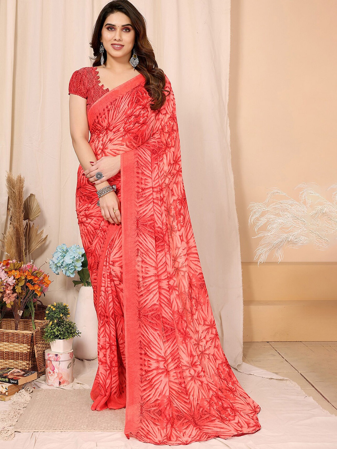 

Moda Rapido Floral Printed Saree, Red