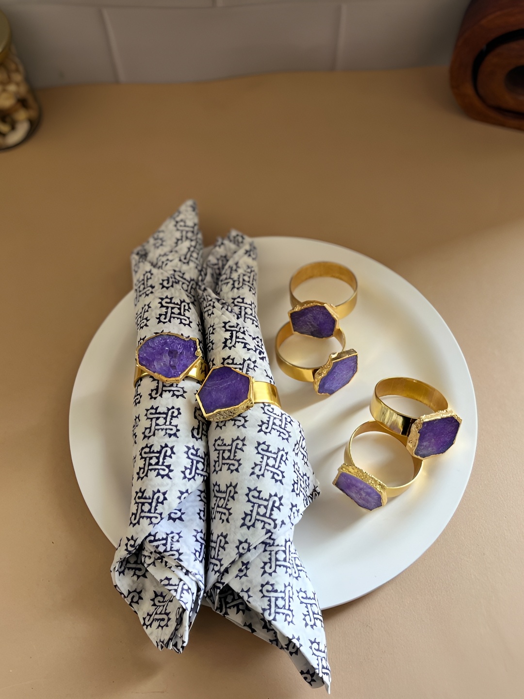 

HOMEARTE Purple & Gold Toned 6 Pieces Crystal Agate Metal Napkin Rings Set