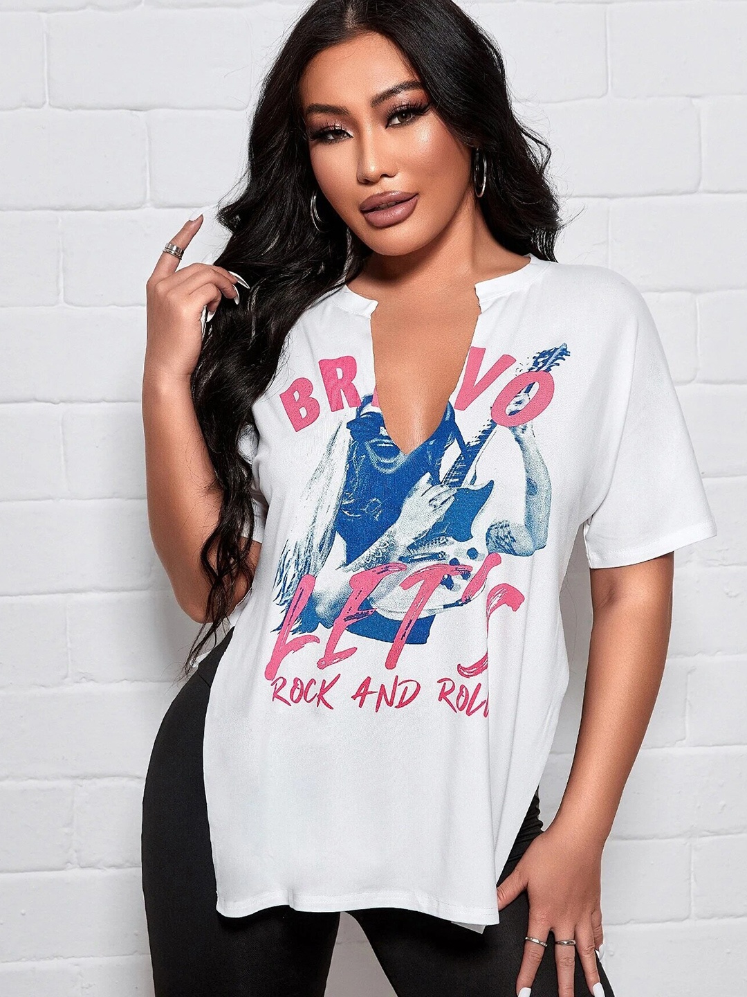 

Stylecast X Slyck Graphic Print V-Neck Cotton Top, White