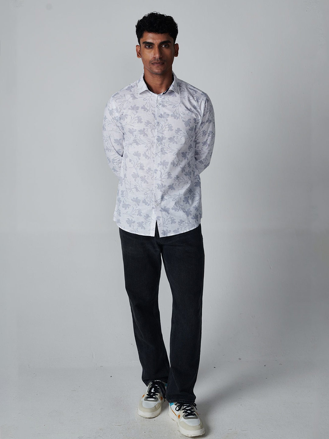 

OFFCUTS Classic Floral Printed Cotton Linen Casual Shirt, White