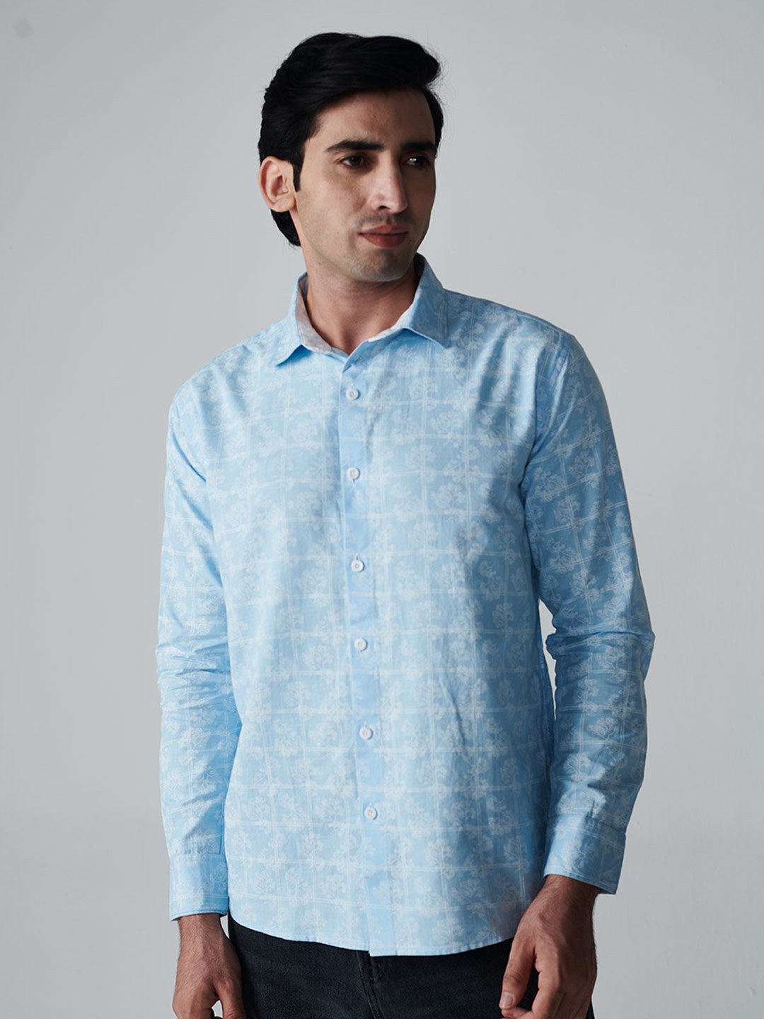 

OFFCUTS Classic Ethnic Motifs Printed Cutaway Collar Cotton Linen Casual Shirt, Blue