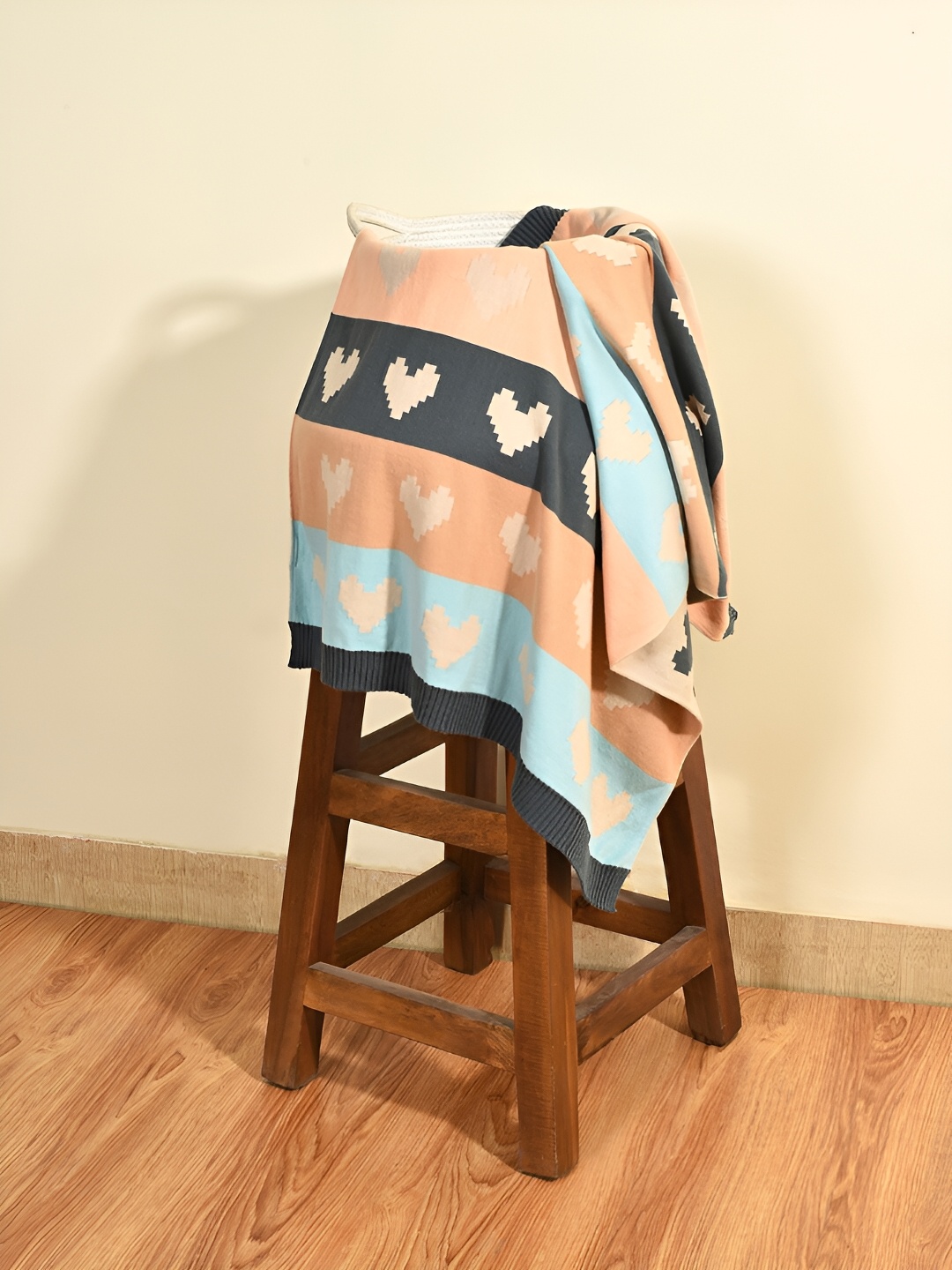 

MiArcus Heart Pattern Mini Me Blanket, Multi