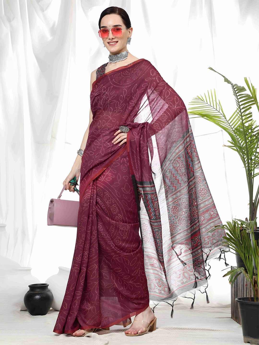 

Anouk Bandhani Printed Saree, Burgundy