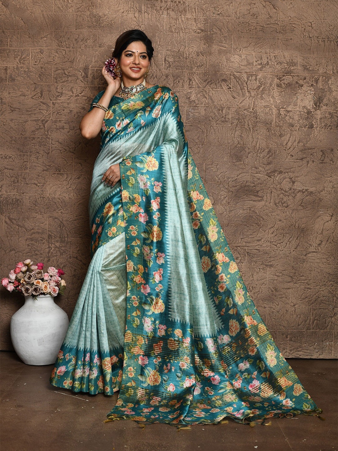 

Anouk Geometric Woven Design Saree, Teal