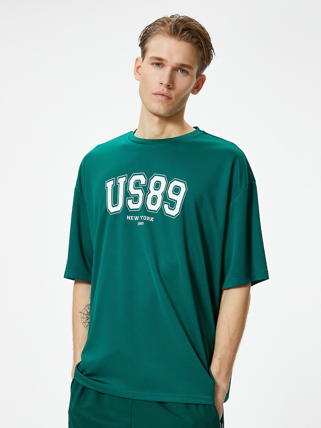 

Koton Typography Printed Drop-Shoulder T-shirt, Green