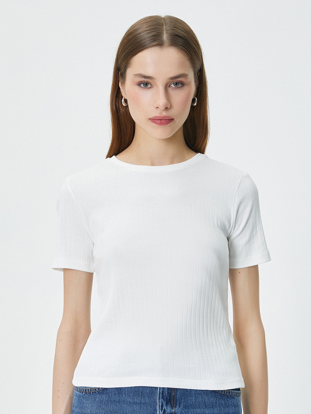 

Koton Ribbed Round Neck Short Sleeves Cotton T-shirt, White
