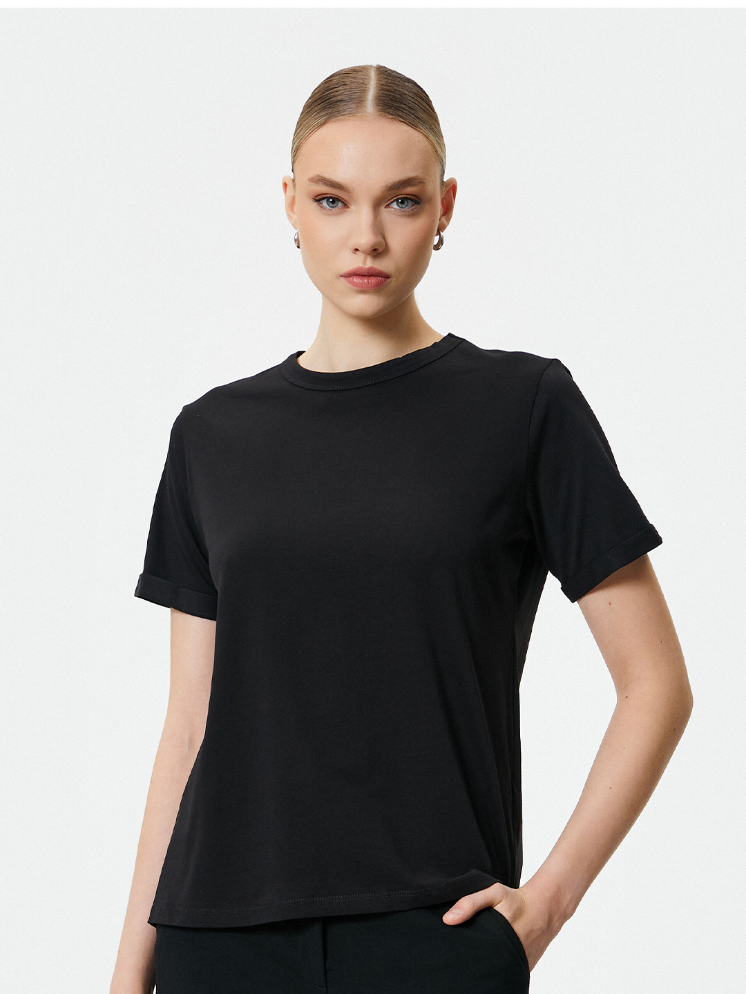 

Koton Round Neck Short Sleeves Cotton T-shirt, Black