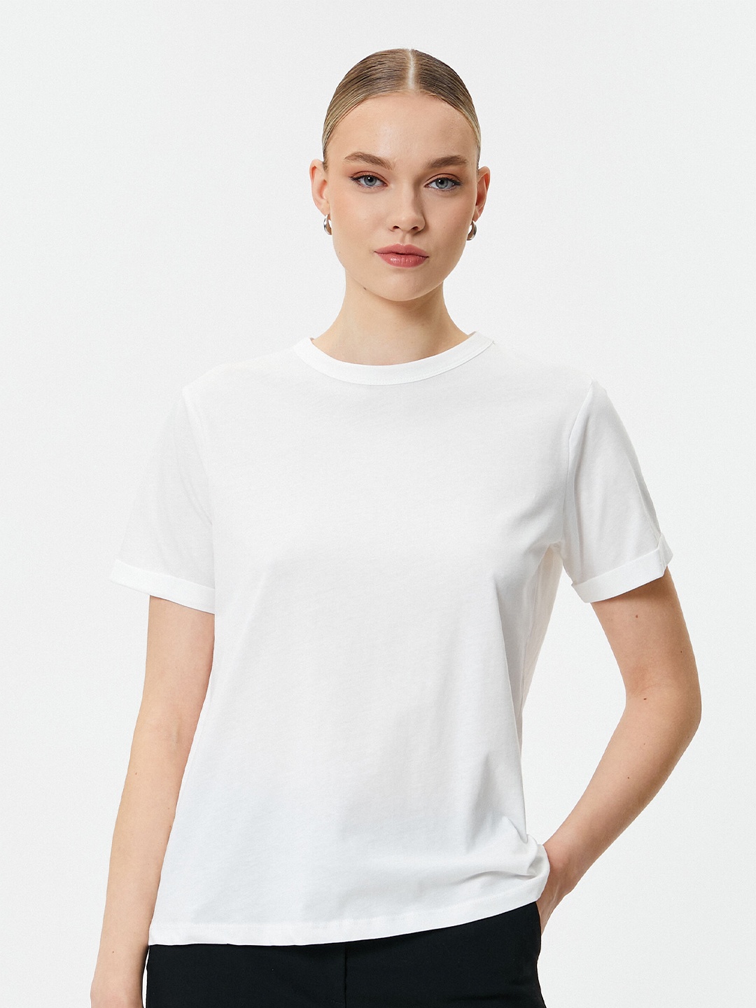 

Koton Round Neck Pure Cotton T-Shirt, White