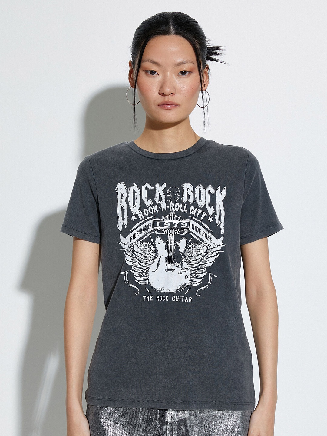 

Koton Graphic Printed Cotton Regular Fit T-shirt, Grey