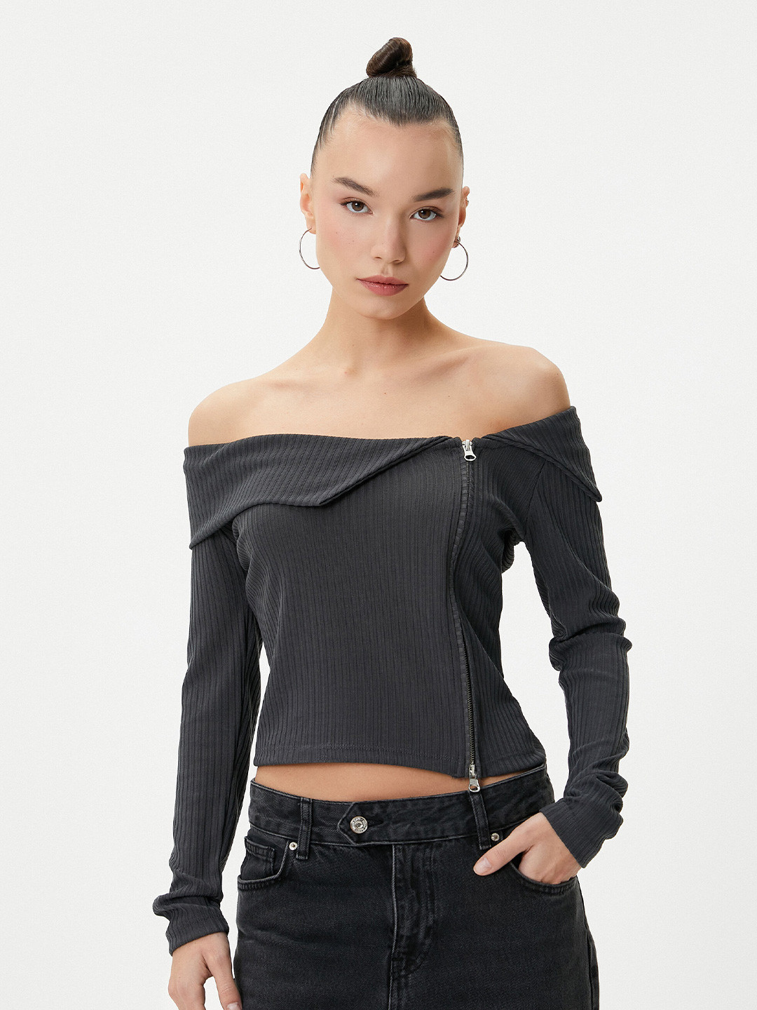 

Koton Off Shoulder Long Sleeves Casual T-shirt, Grey