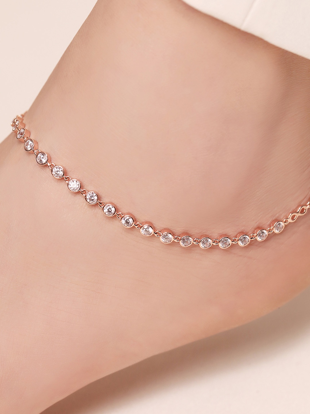 

Zavya Rose Gold-Plated Artificial Stones Anklet