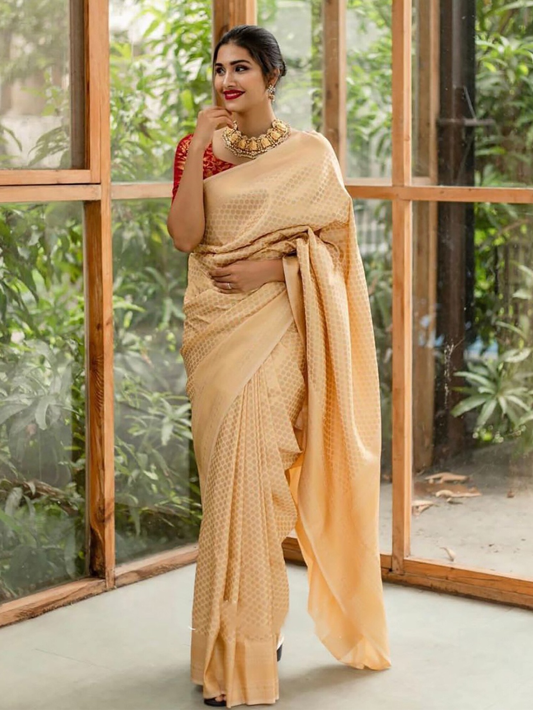 

Aldwych Woven Design Zari Banarasi Saree, Beige