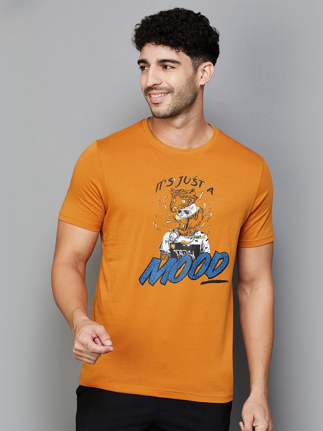 

Forca by Lifestyle Graphic Printed Cotton Slim Fit T-shirt, Orange