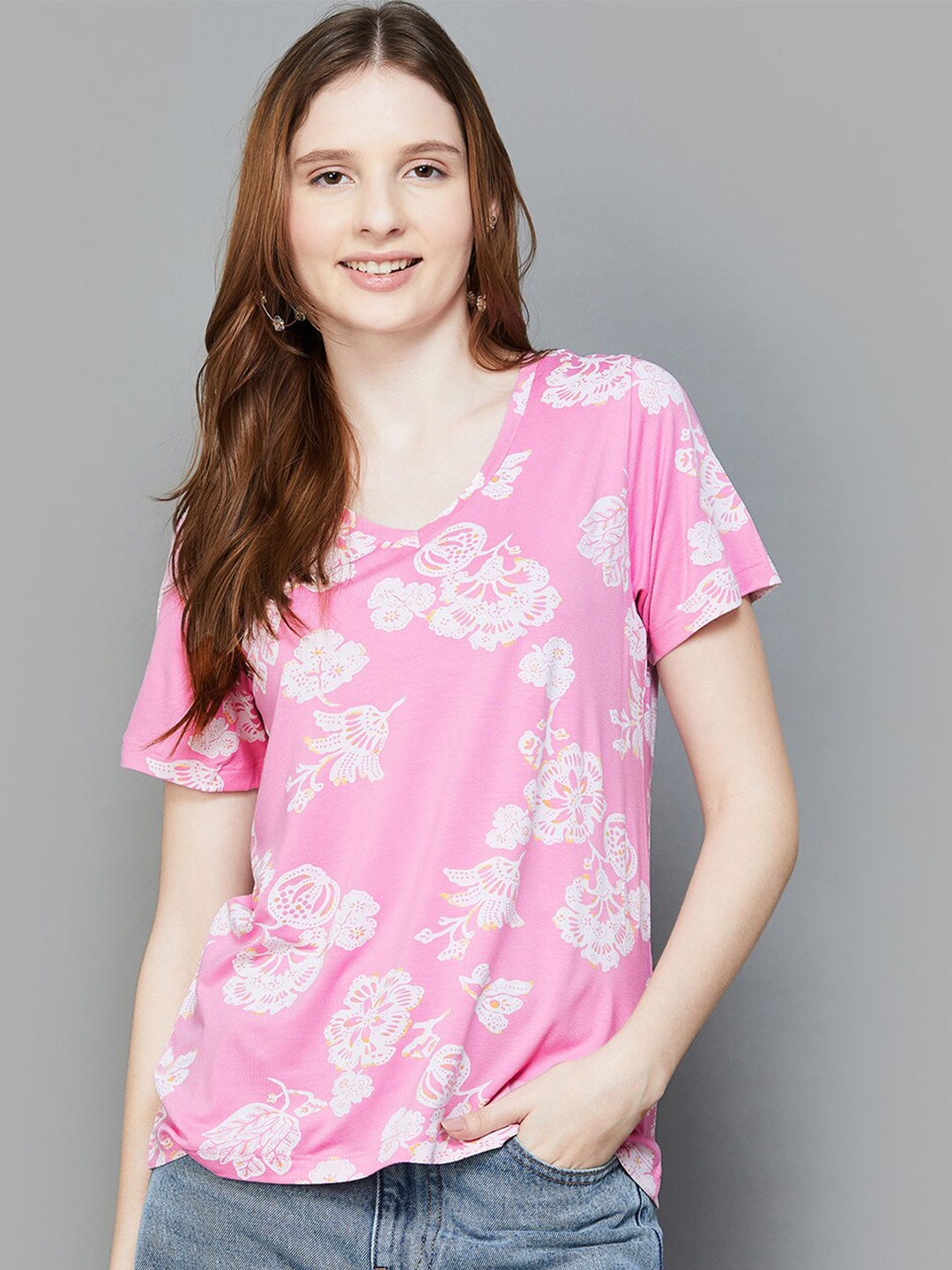 

Colour Me by Melange Floral Printed V-Neck T-shirt, Pink