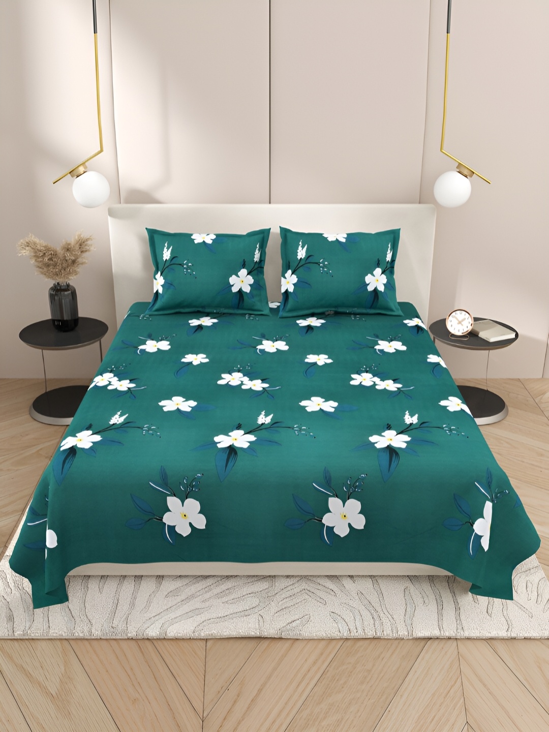

Aura Green & White Floral 220 TC Cotton King Bedsheet With 2 Pillow Covers