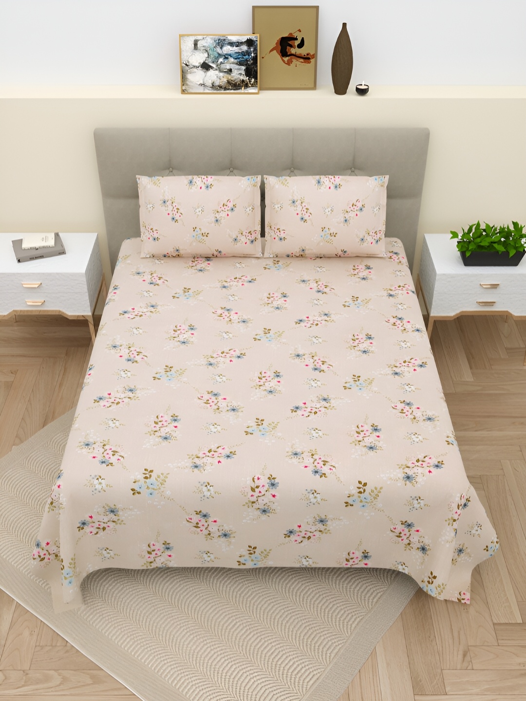 

Aura Beige & Blue Floral 220 TC Cotton King Bedsheet With 2 Pillow Covers