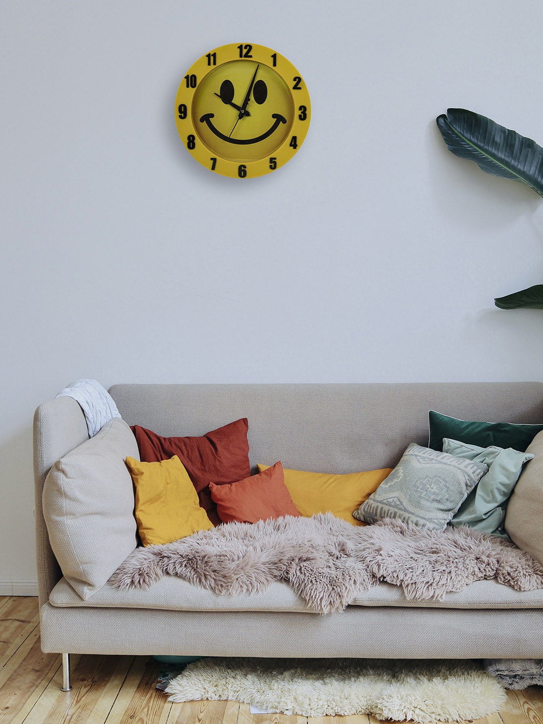 

Sigaram Yellow Round Regular Wall Clock