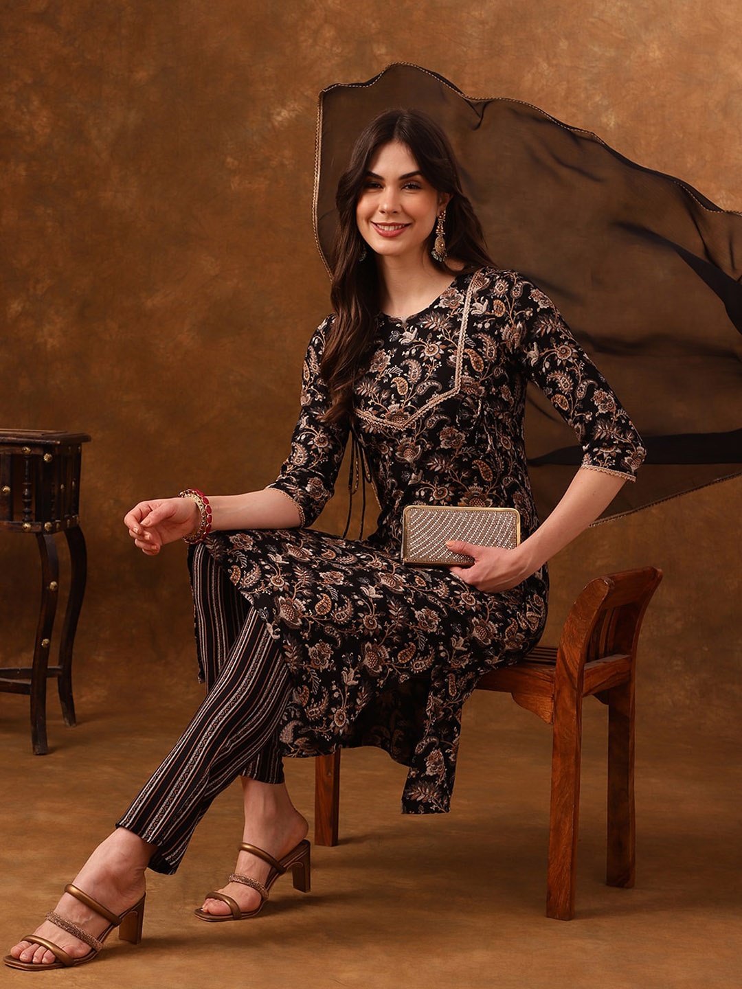 

Anouk Black Paisley Printed Regular Gotta Patti Kurta With Trousers & Dupatta