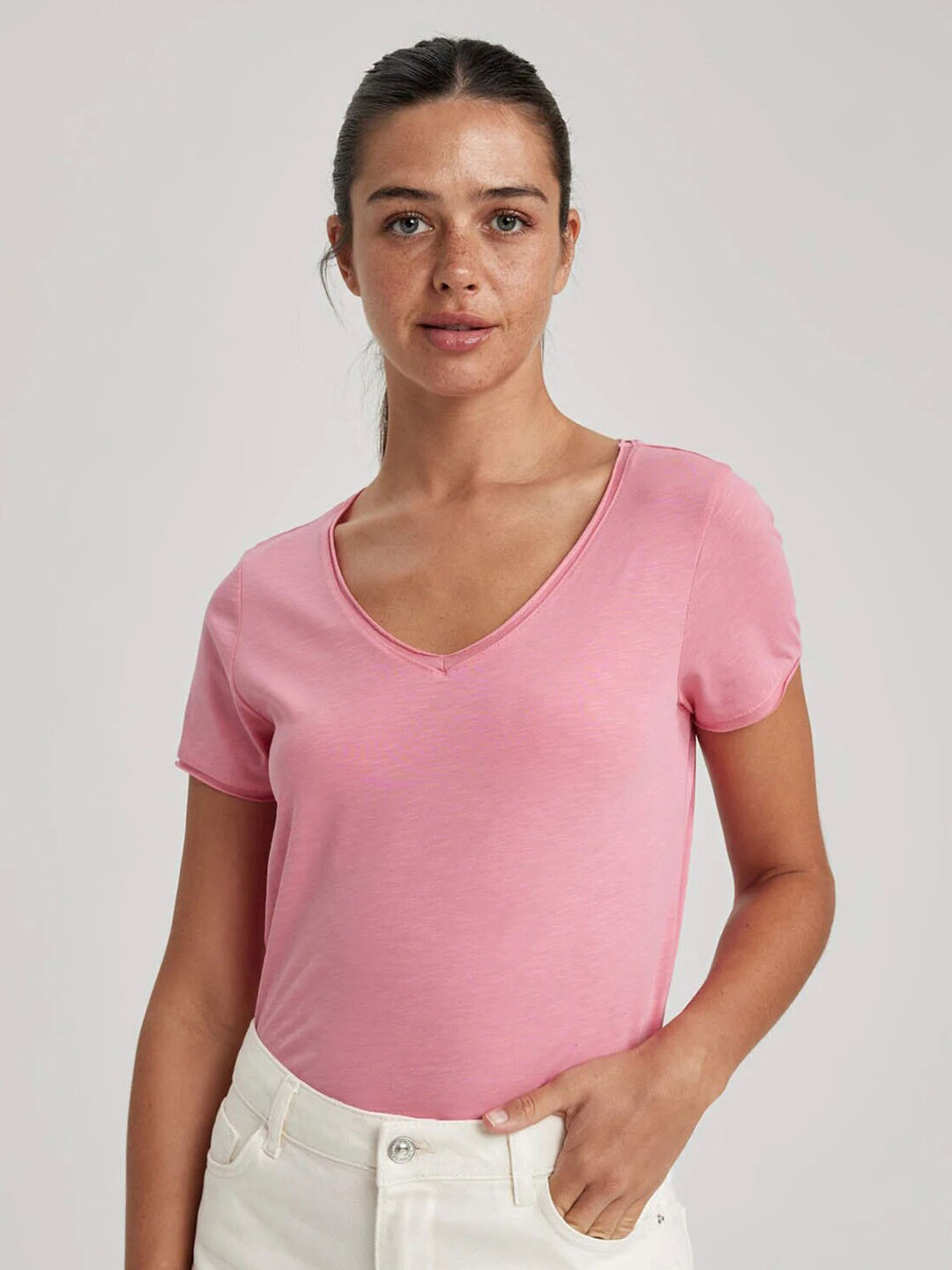 

COLOR CAPITAL Pack of 3 V-Neck Short Sleeve Top, Pink