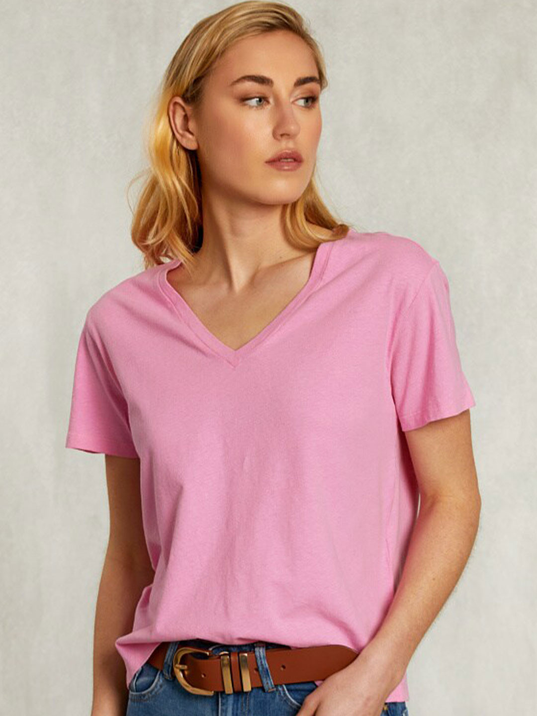 

COLOR CAPITAL Pack of 3 V-Neck Short Sleeve Top, Pink