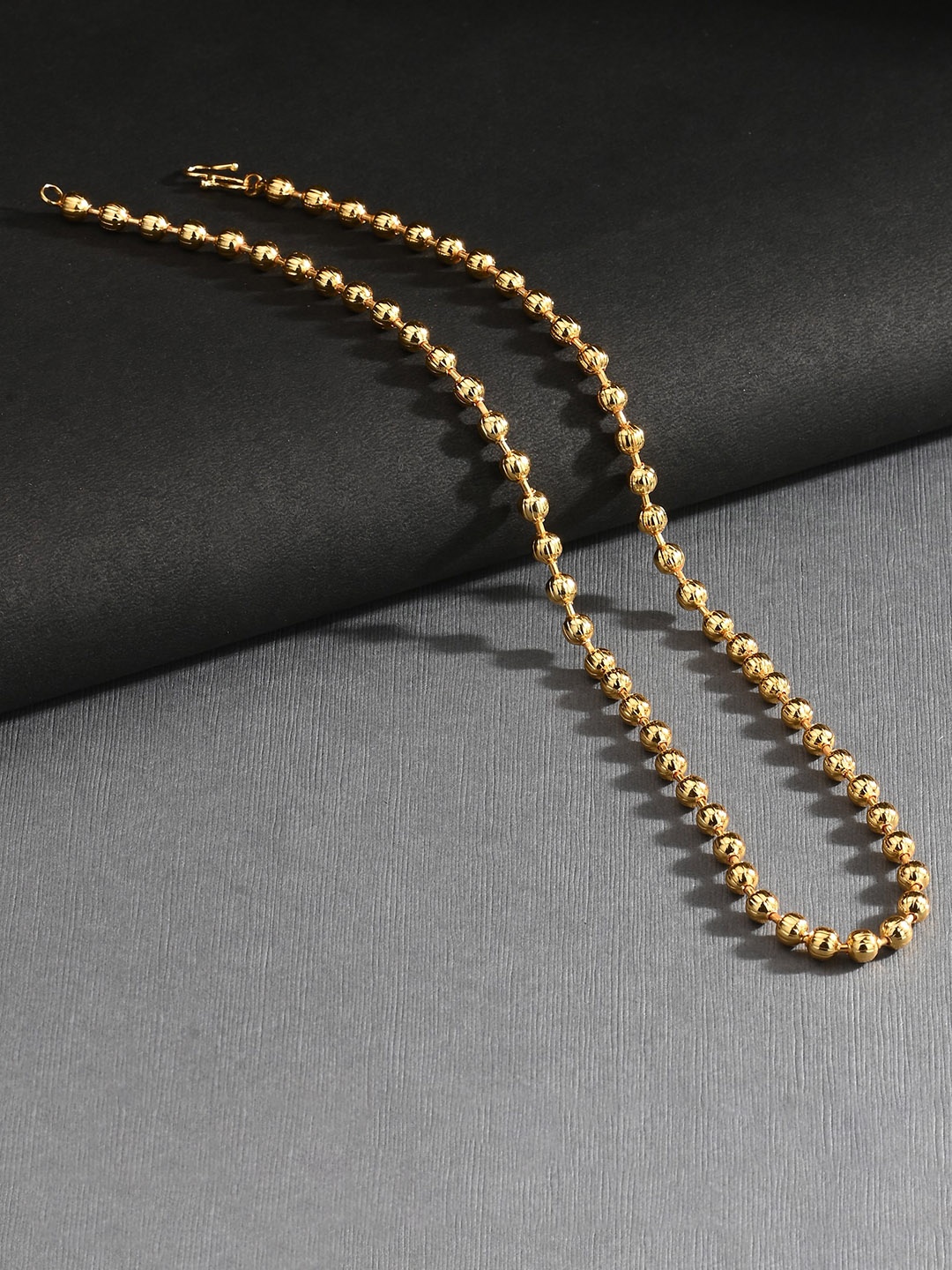 

AanyaCentric Gold-Plated & Silver Plated Necklace & Anklets