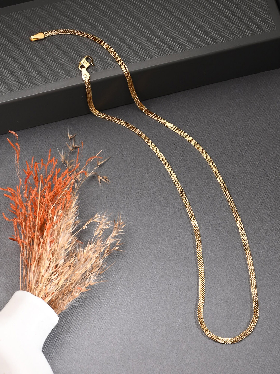 

AanyaCentric Gold-Plated & Silver Plated Necklace & Anklets