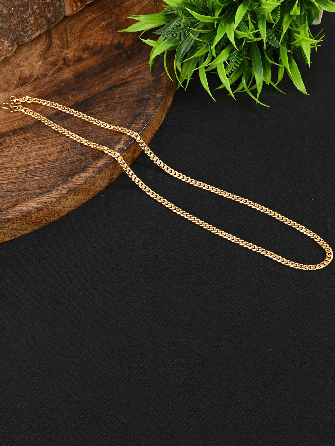 

AanyaCentric Gold-Plated & Silver Plated Necklace & Anklets