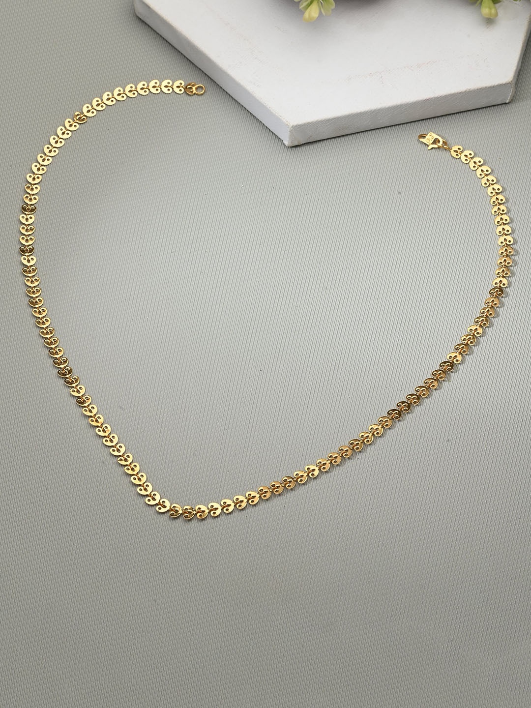 

AanyaCentric Silver Plated & Gold-Plated Necklace & Anklets