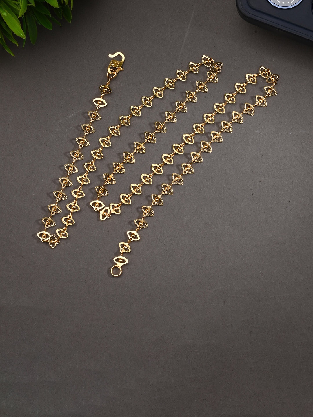 

AanyaCentric Silver-Plated Beaded Anklets With Gold-Plated Chain