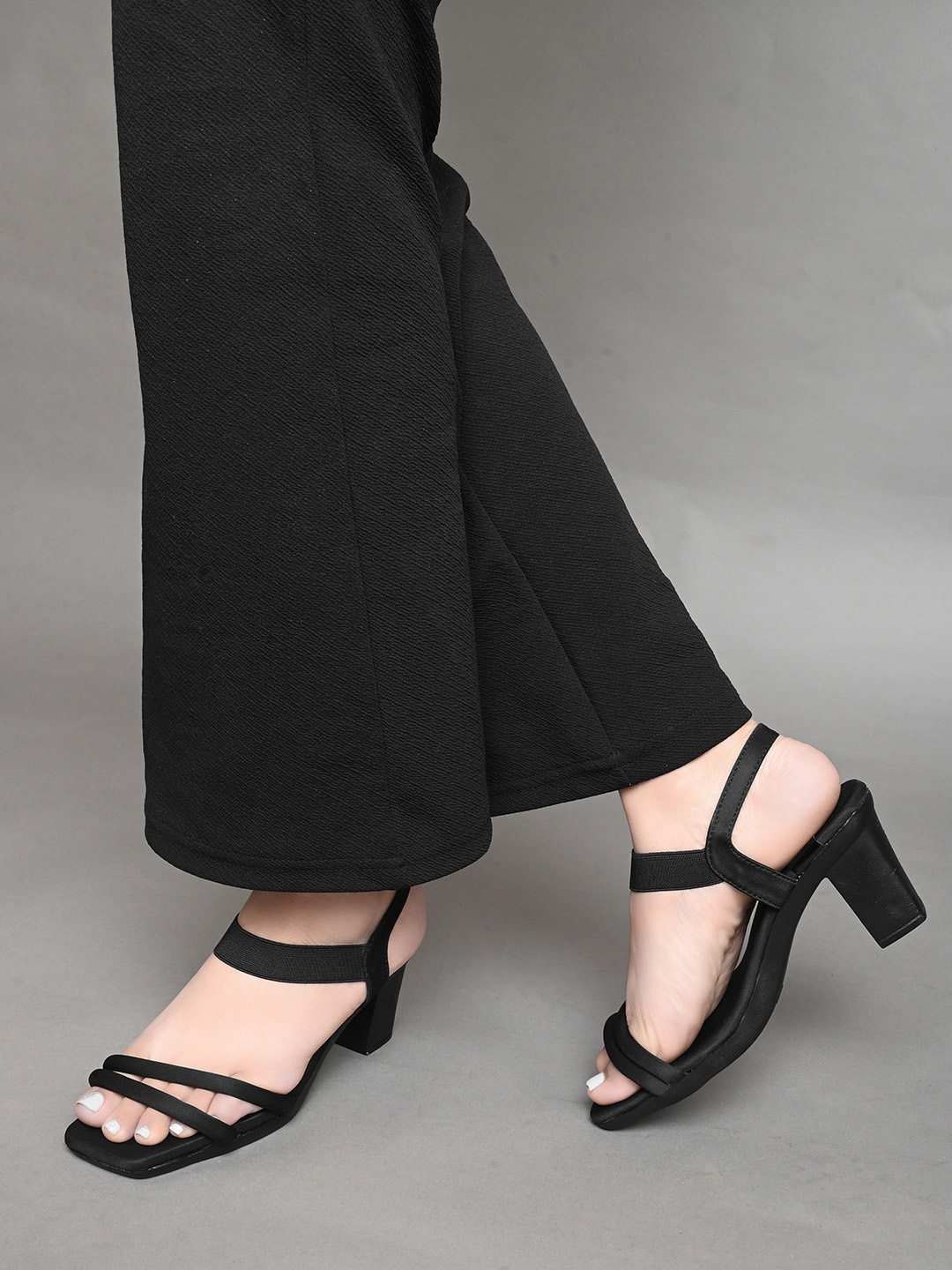 

XE Looks Open Toe Block Heels, Black