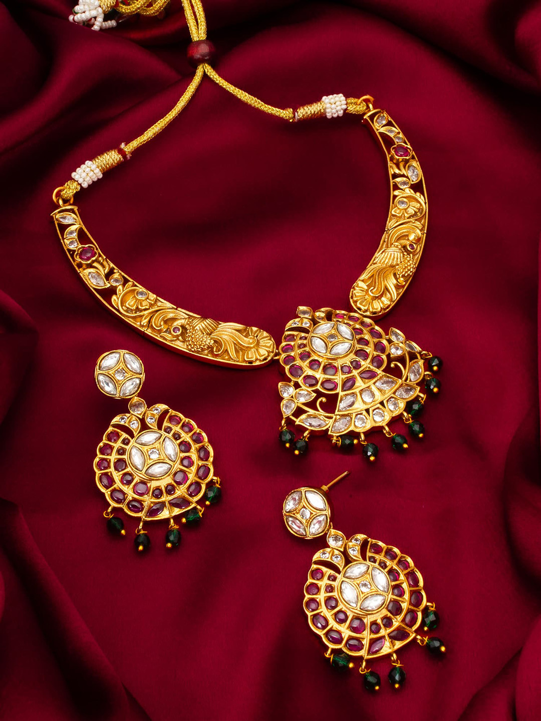 

aadita Gold-Plated Stones Studded & Beads Beaded Jewellery Set