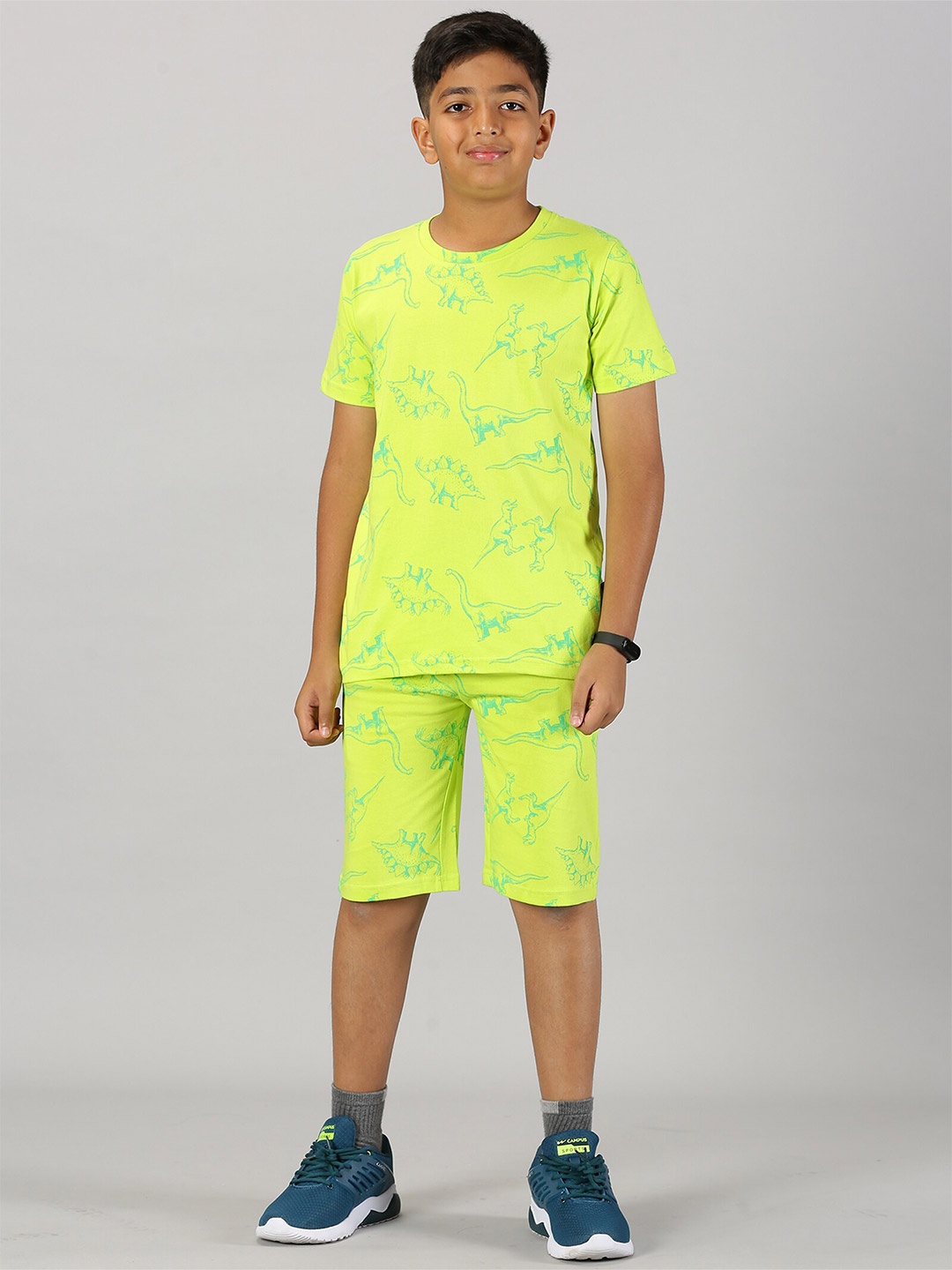 

KiddoPanti Boys Printed Pure Cotton T-shirt with Shorts, Yellow