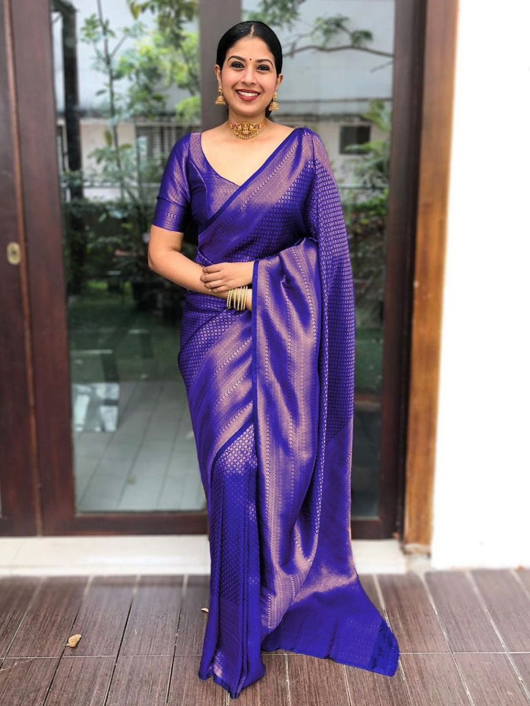 

Naishu Trendz Ethnic Motifs Woven Design Zari Pure Silk Kanjeevaram Saree, Blue