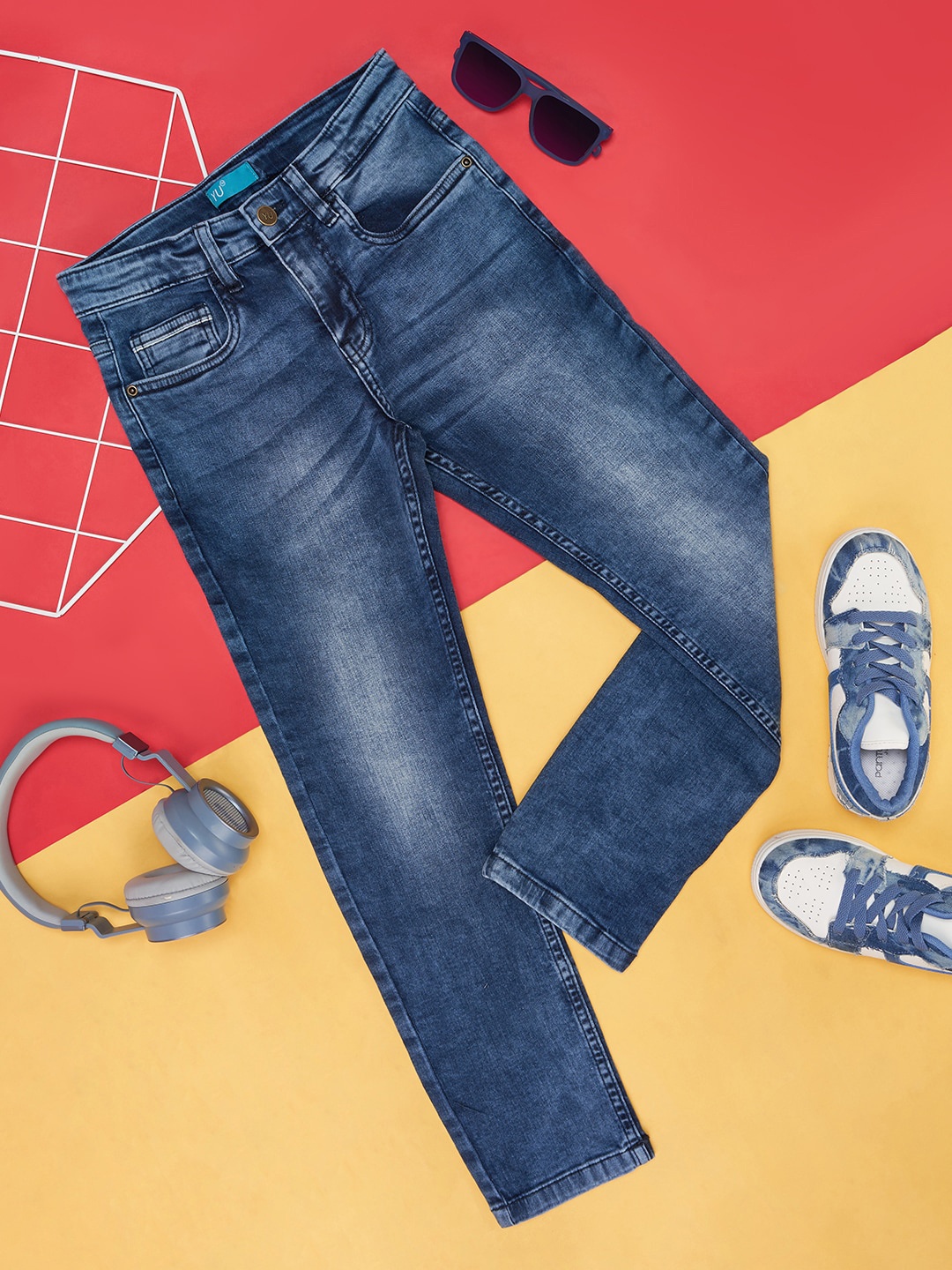 

YU by Pantaloons Boys Clean Look Heavy Fade Whiskers Stretchable Jeans, Blue