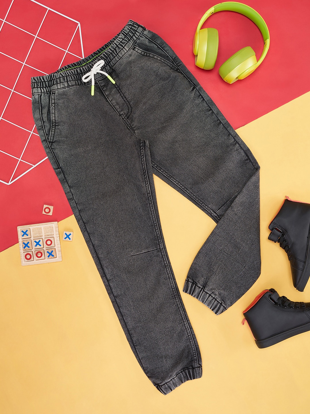 

Pantaloons Junior Boys Mid-Rise Slim Fit Light Fade Jeans, Grey