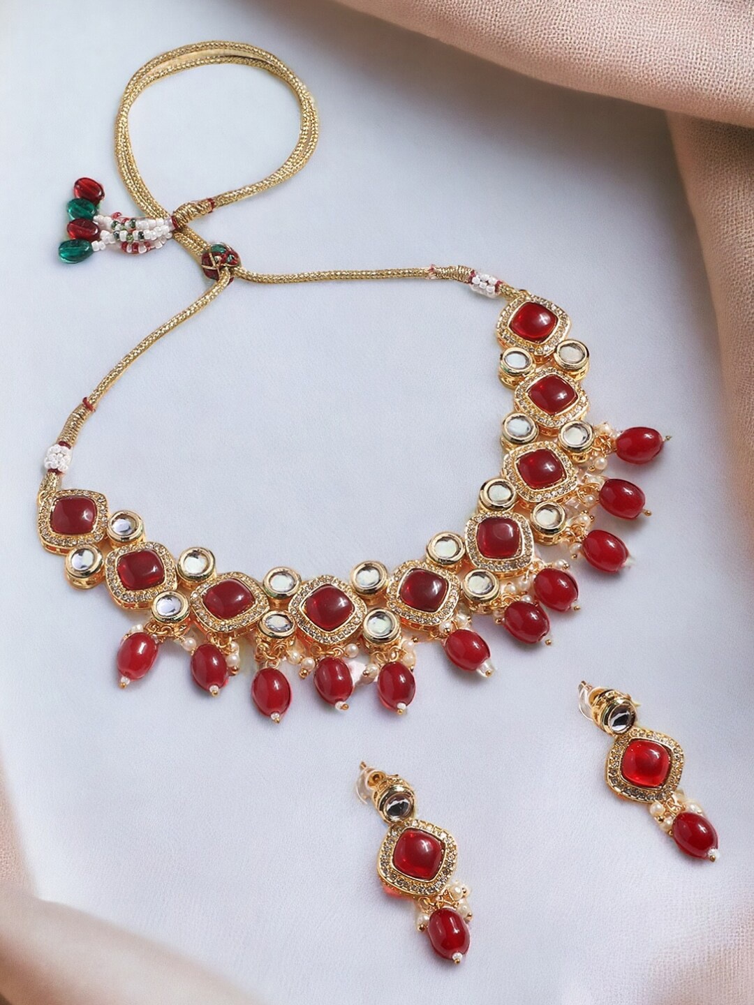 

ASMITTA JEWELLERY Gold-Plated Kundan-Studded & Pearl Beaded Jewellery Set