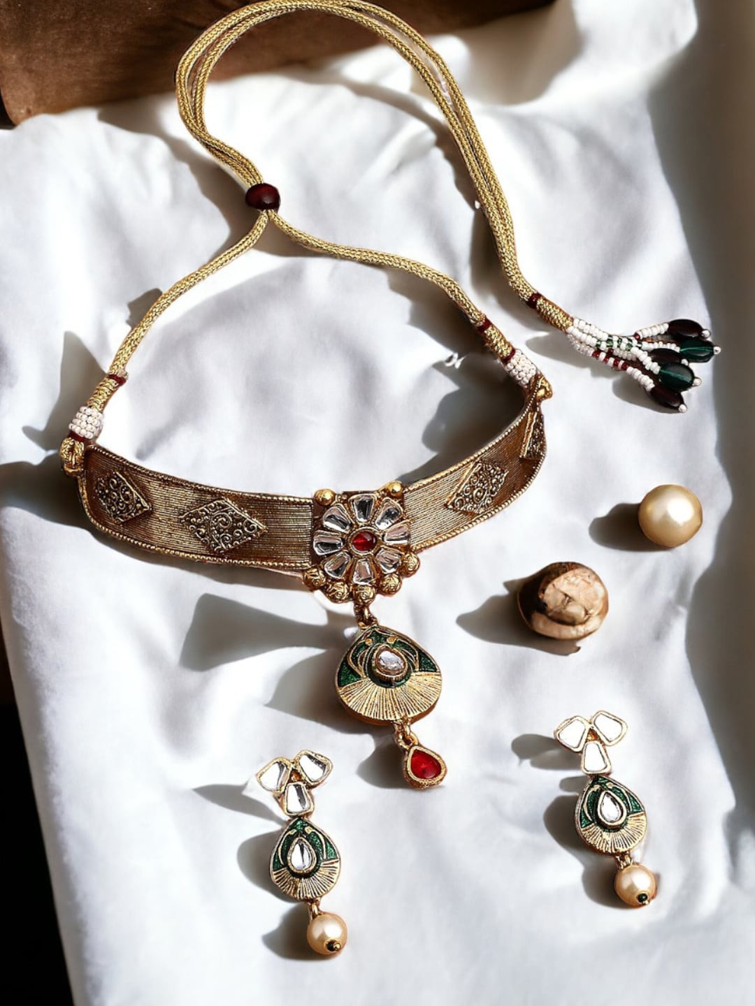 

ASMITTA JEWELLERY Gold-Plated Stone-Studded & Beaded Jewellery Set