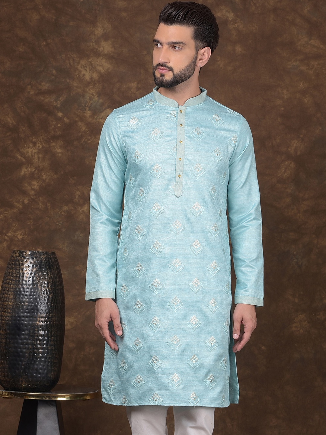 

HOUSE OF DEYANN Ethnic Motifs Embroidered Sequinned Dupion Silk Straight Kurta, Blue