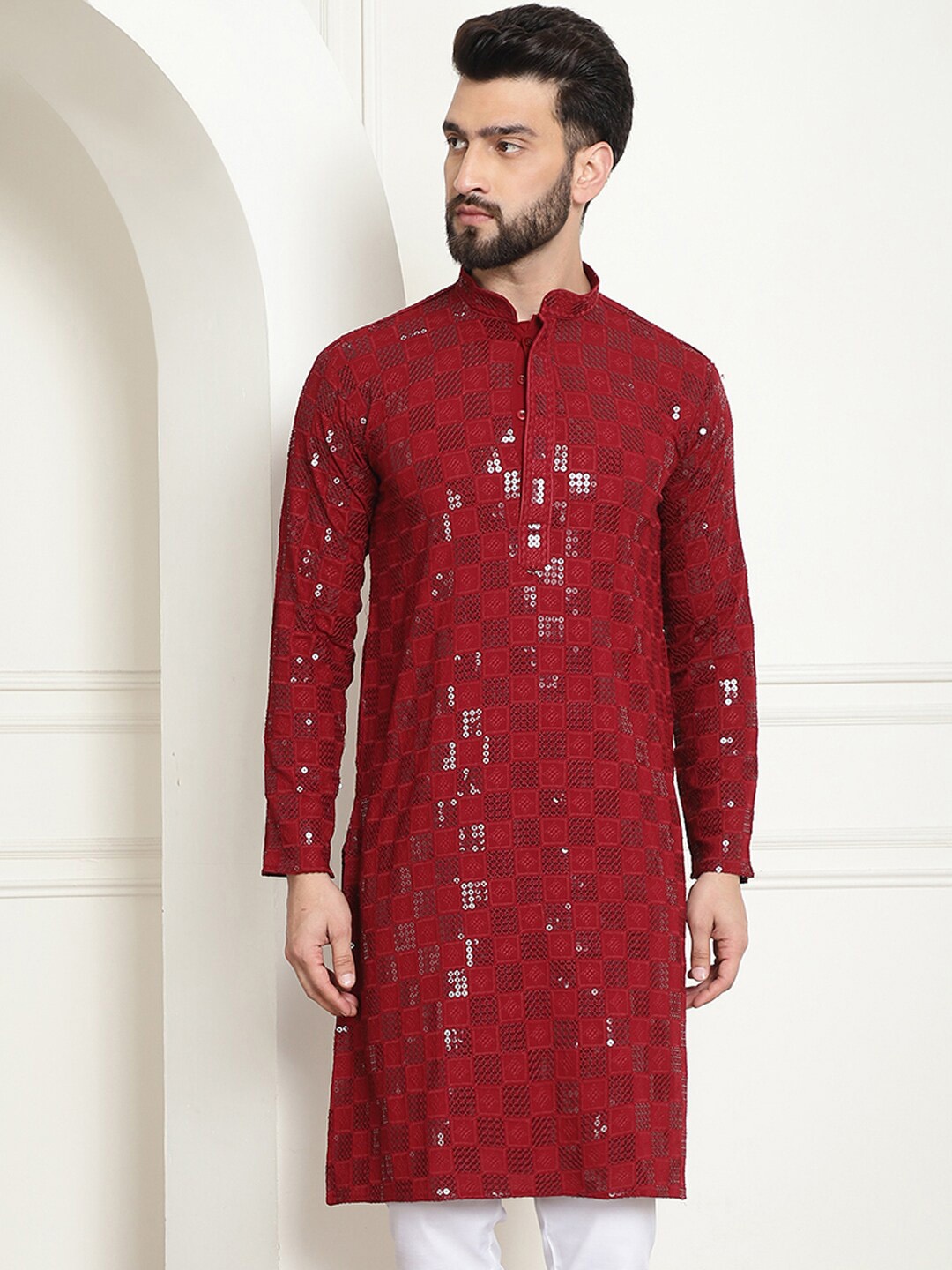 

SOJANYA Geometric Embroidered Sequinned Pure Cotton Kurta, Maroon