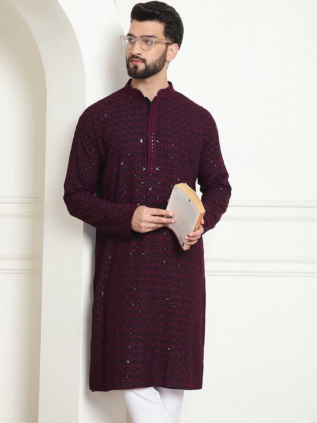 

SOJANYA Ethnic Motifs Embroidered Mandarin Collar Sequined Pure Cotton Straight Kurta, Burgundy