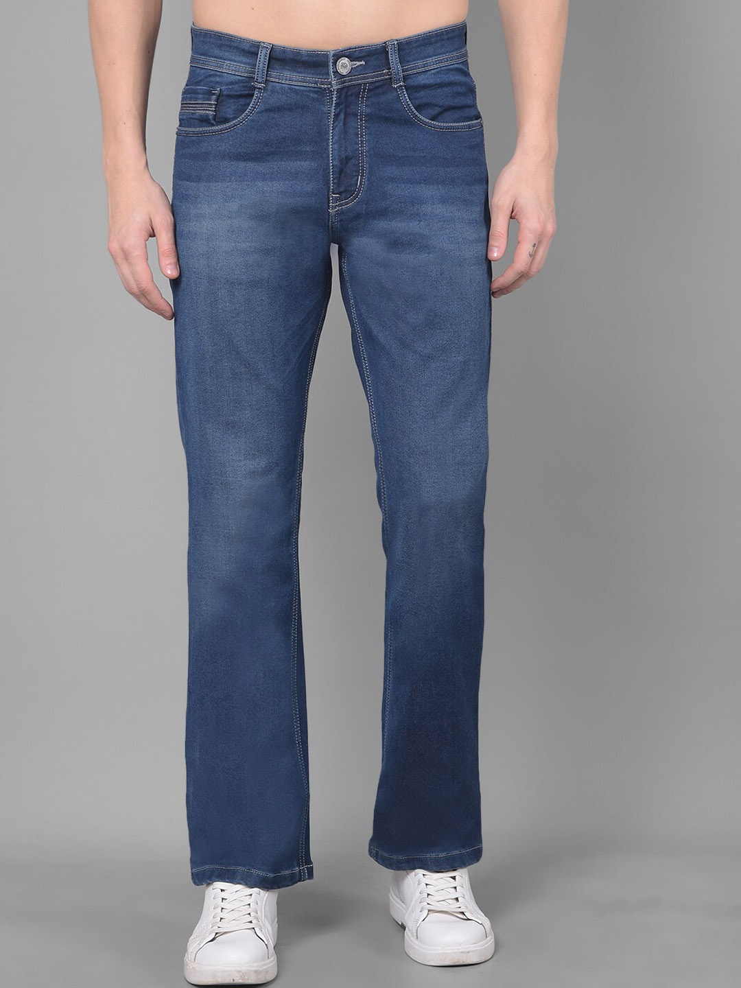 

COBB Men Mid-Rise Bootcut Light Fade Cotton Jeans, Blue