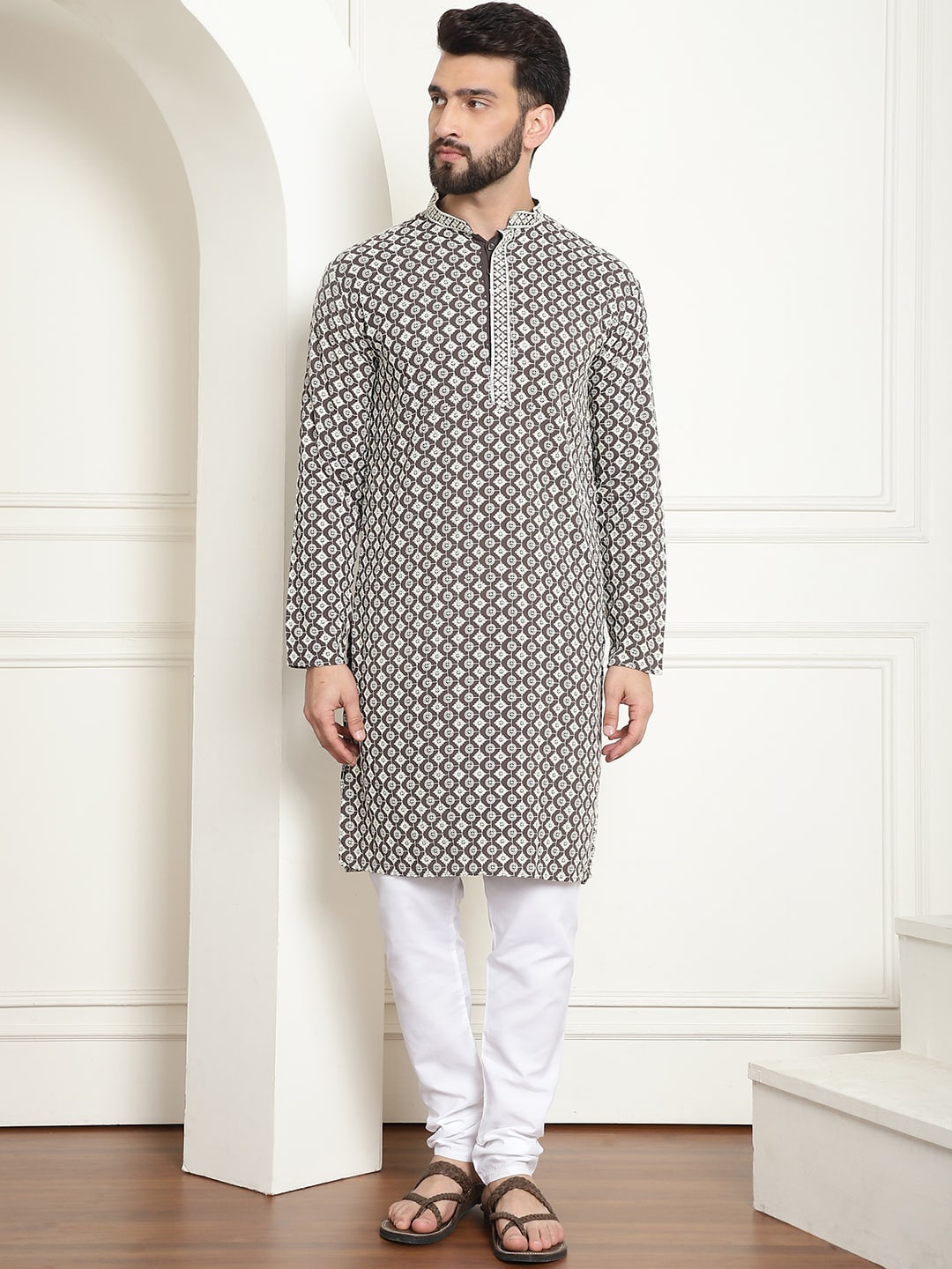 SOJANYA Floral Embroidered Thread Work Straight Pure Cotton Kurta with Churidar, White