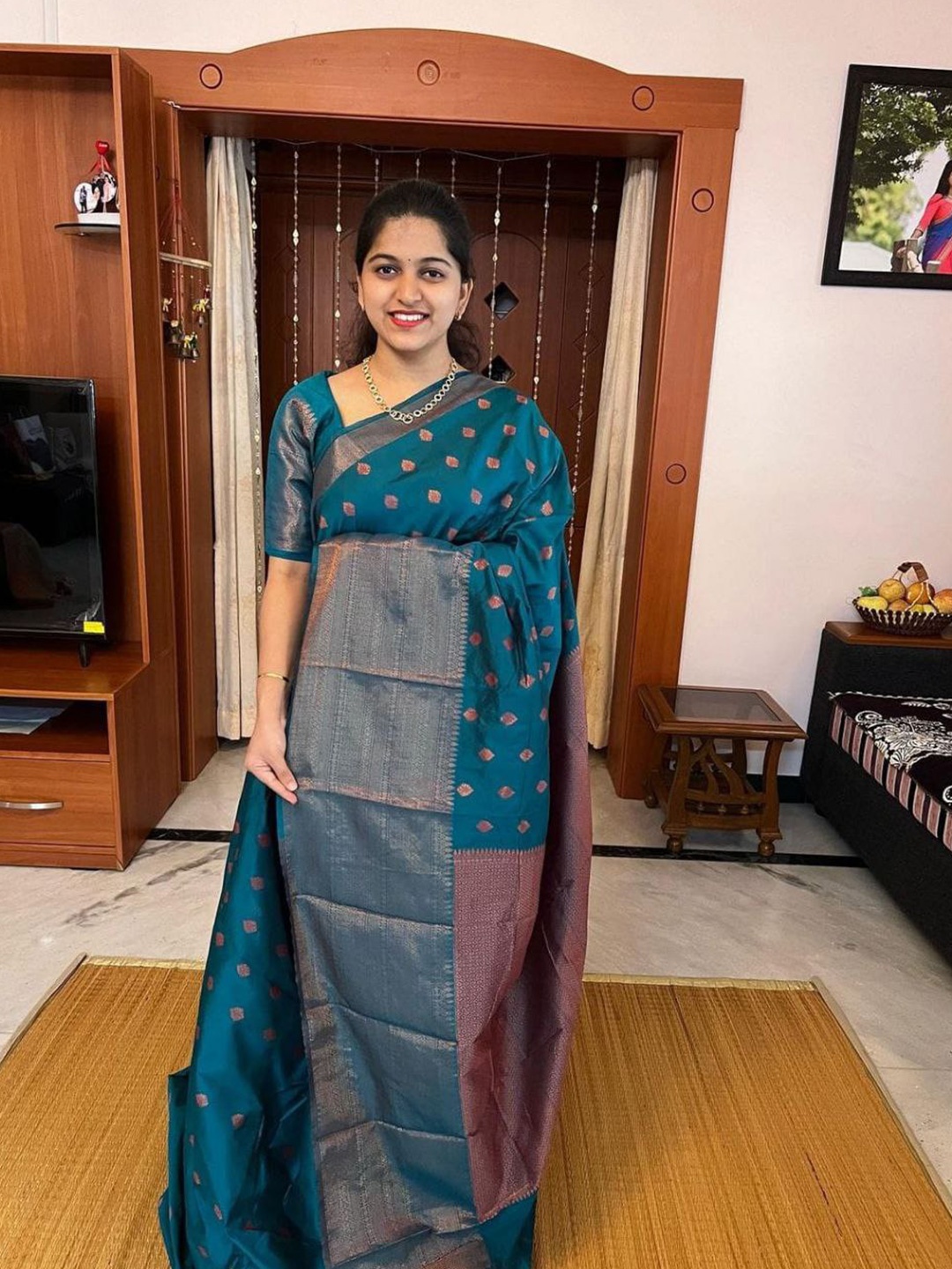 

Naishu Trendz Ethnic Motifs Woven Design Zari Pure Silk Kanjeevaram Saree, Teal