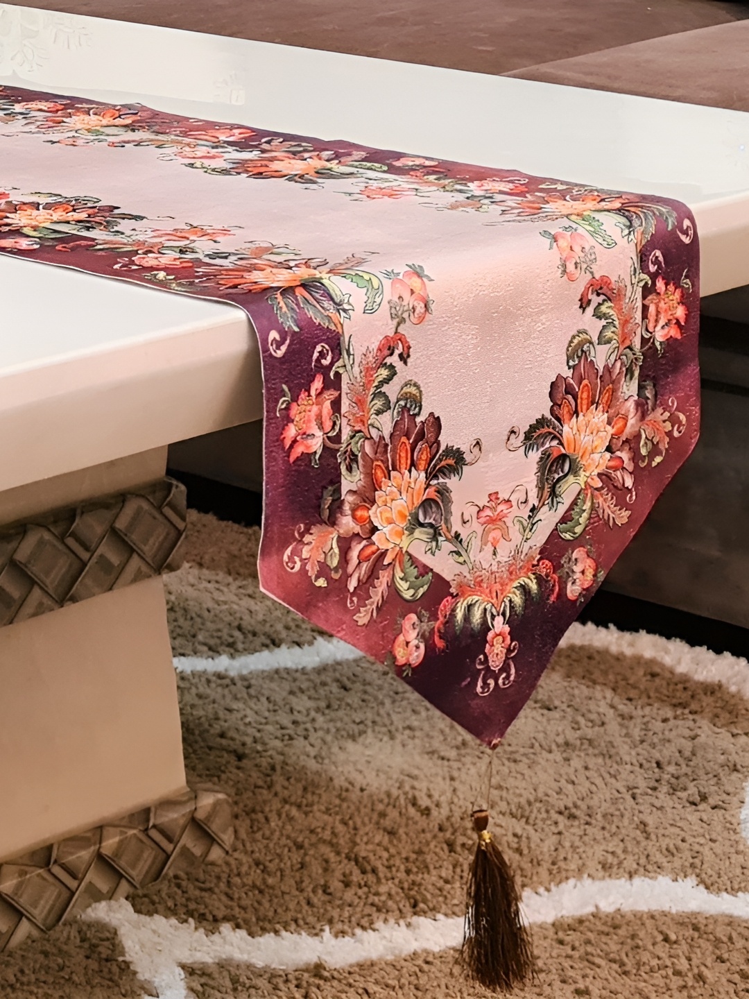 

GROKI Pink & Brown Floral Printed Dust Proof Table Runners