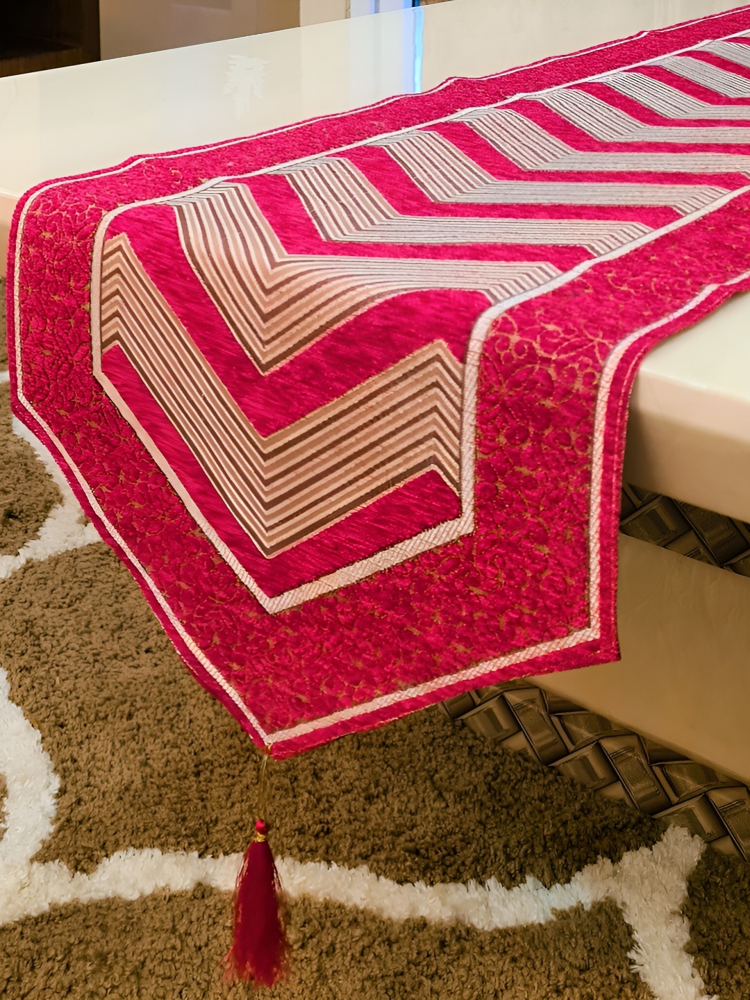 

GROKI Red & Beige Geometric Embroidered Dust Proof Table Runners