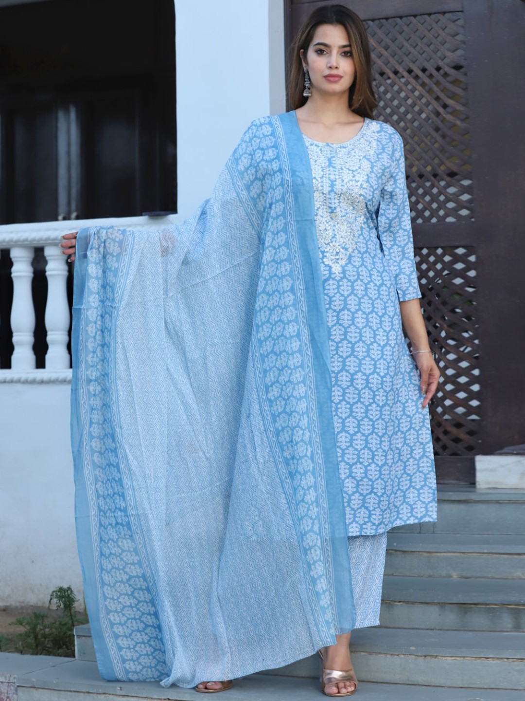 

KALINI Floral Printed Regular Kurta with Trousers & Dupatta, Blue