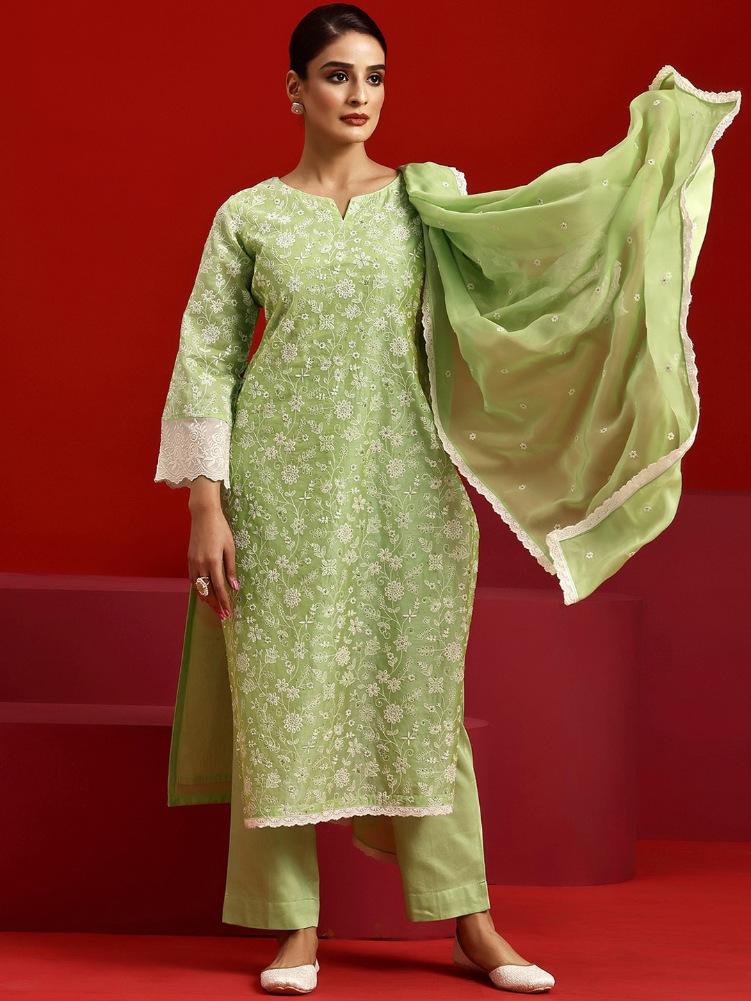 

Libas Art Floral Embroidered Thread Work Straight Kurta With Trousers & Dupatta, Green
