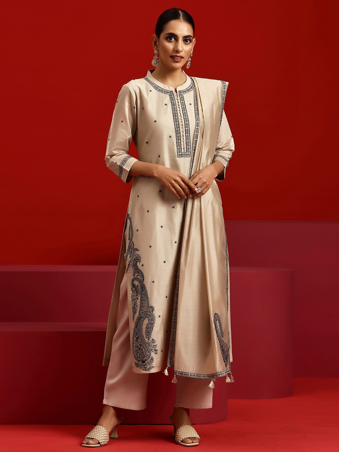 

Libas Art Floral Embroidered Mandarin Collar Straight Kurta with Trousers & Dupatta, Beige